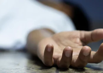 ജീവിത നൈരാശ്യമെന്ന് ആത്മഹത്യാക്കുറിപ്പ്: കീടനാശിനി കഴിച്ച് 3 സഹോദരിമാർ, ഒരാൾ മരിച്ചു