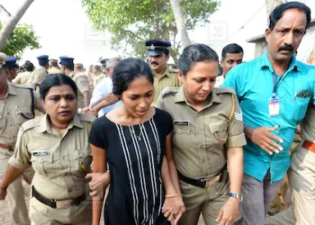 ഒന്നര വയസുകാരനെ കടലിൽ എറിഞ്ഞ് കൊന്ന കേസ്; മാതാവ് കുറ്റക്കാരി, ആൺസുഹൃത്തിനെ വെറുതെ വിട്ടു