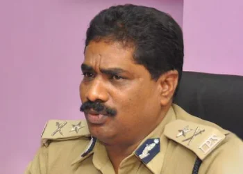 ഒളിക്യാമറയിൽ കുടുങ്ങി കർണാടക ഡിജിപി; യുവതികളെ കെട്ടിപ്പിടിച്ചു, ചുംബിച്ചു; അശ്ലീല വിഡിയോ പുറത്ത്