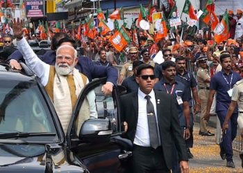 പ്രധാനമന്ത്രിയെ സ്വീകരിക്കാൻ അനുമതിയില്ലാതെ കൊടികളും ബാനറുകളും; ബിജെപി ജില്ലാ കമ്മിറ്റിക്ക് 20 ലക്ഷം രൂപ പിഴയിട്ട് കോർപറേഷൻ