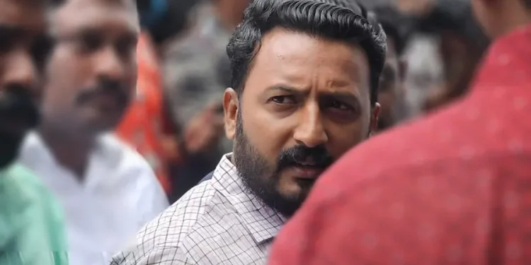 ‘എനിക്ക് അനുകൂലമായ തെളിവുകൾ ഫോണിലുണ്ട്, അവ നശിപ്പിക്കപ്പെടും’; എസ്ഐടിക്ക് പാസ്വേഡ് നൽകാതെ രാഹുൽ