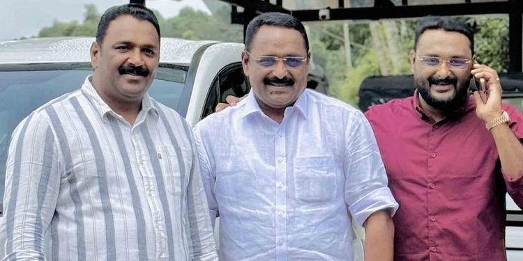 മുട്ടില്‍ മരംമുറി: വനം വകുപ്പ് പിടിച്ചെടുത്ത മരത്തടികള്‍ വിട്ടുകിട്ടമെന്ന ഹര്‍ജി തള്ളി, പ്രതികള്‍ക്ക് തിരിച്ചടി