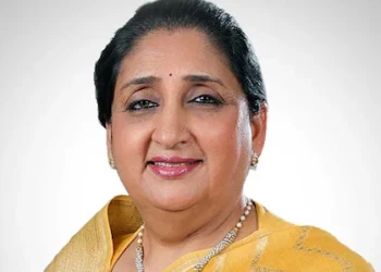 അജിത് പവാറിന്റെ പിൻഗാമിയായി ഭാര്യ സുനേത്ര പവാർ; ഉപമുഖ്യമന്ത്രിയായേക്കും, നിയമസഭാ കക്ഷിയോഗം ഇന്ന്