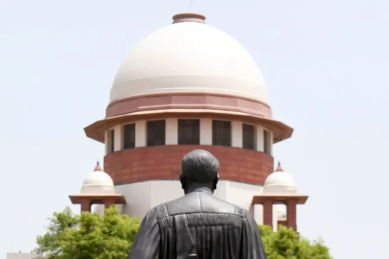 ആസിഡ് ആക്രമണം: പ്രതികളുടെ സ്വത്ത് വിറ്റ് എന്തുകൊണ്ട്‌ അതിജീവിതർക്ക് നൽകിക്കൂടാ? – സുപ്രീം കോടതി