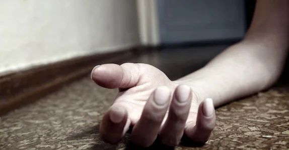 ഹോസ്റ്റലിൽ രണ്ട് വിദ്യാർഥിനികൾ ‌മരിച്ച നിലയിൽ