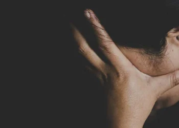 വനിതാ എൻജിനീയറെ കടന്നു പിടിച്ച് എടുത്ത് ഉയർത്തി, ടാറിങ് സ്ഥലത്തേക്ക് ജീപ്പ് ഓടിച്ചുകയറ്റി; രാത്രിയിൽ പേടിച്ചുവിറച്ച് ഉദ്യോഗസ്ഥർ