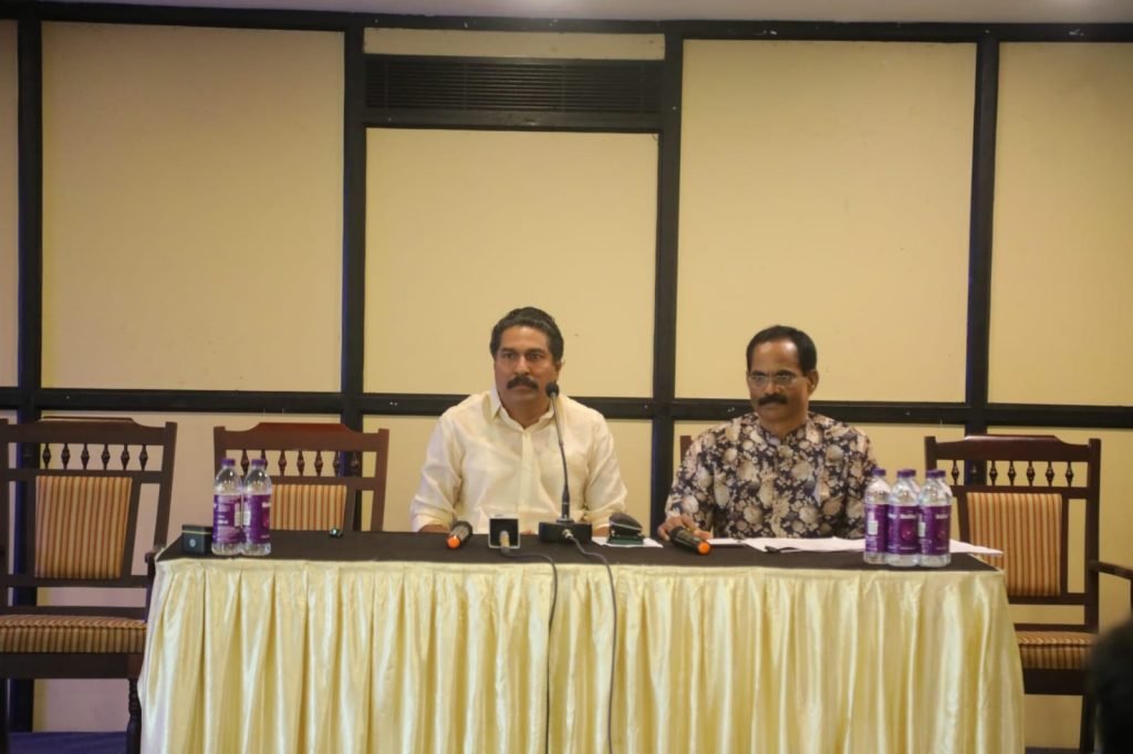 ലൈഫ് ലൈന്‍ ഗ്രീന്‍ സിറ്റി ട്രസ്റ്റ് ടൗണ്‍ഷിപ്പ് പദ്ധതിഡോ. പി.പി വിജയനെതിരെയുള്ള കേസ് കെട്ടിച്ചമച്ചതെന്ന് നിക്ഷേപകര്‍