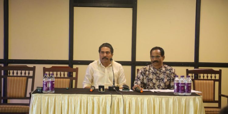 ലൈഫ് ലൈന്‍ ഗ്രീന്‍ സിറ്റി ട്രസ്റ്റ് ടൗണ്‍ഷിപ്പ് പദ്ധതിഡോ. പി.പി വിജയനെതിരെയുള്ള കേസ് കെട്ടിച്ചമച്ചതെന്ന് നിക്ഷേപകര്‍