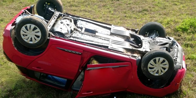 വാഹനാപകടത്തിൽ മൂന്ന് പേർക്ക് പരിക്ക്