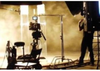 മലയാള സിനിമയിൽ തൊഴിൽ സമയം കുറച്ച് പുതിയ കരാർ; സേവന വ്യവസ്ഥകളിലും മാറ്റമുണ്ടാകും