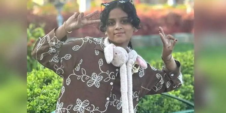 വൈദ്യുതിലൈനില്‍ അബദ്ധത്തില്‍ കൈ തട്ടി; ഷോക്കേറ്റ് 12കാരിക്ക് ദാരുണാന്ത്യം