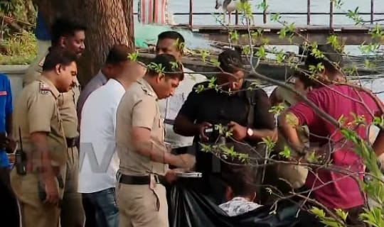 കൊച്ചി കായലില് നവജാതശിശുവിൻ്റെ മൃതദേഹം; പൊക്കിള്കൊടി കണ്ടുവെന്ന് ദൃക്സാക്ഷി