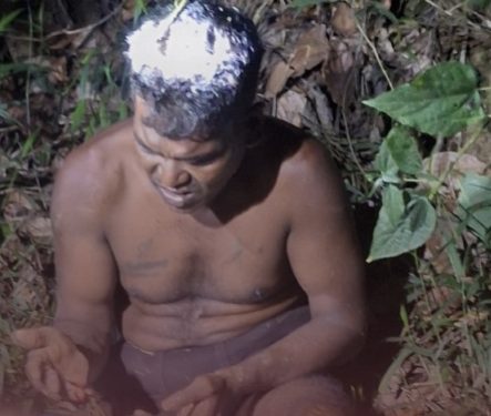 പൊലീസിന് നേരെ കത്തി കാട്ടി ഭീഷണി പെടുത്തിയ മോഷ്ടാവ് പിടിയിൽ