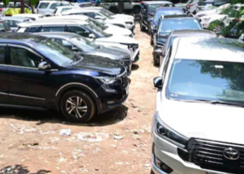 കാലാവധി കഴിഞ്ഞ വാഹനങ്ങൾക്കെതിരെ വീണ്ടും നടപടിയുമായി ഡൽഹി സർക്കാർ; മുൻകൂർ അറിയിപ്പ് കൂടാതെ പിടിച്ചെടുക്കും