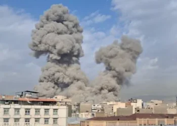 ഇസ്രയേൽ–ഇറാൻ സംഘർഷം: അബുദാബിയിൽ ഒരു മരണം, ഇറാഖിൽ 2; ഇറാനിൽ 40 വിദ്യാർഥികൾ കൊല്ലപ്പെട്ടു