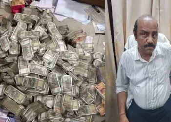 കൈക്കൂലി വാങ്ങി വീട്ടിൽ സൂക്ഷിച്ചത് 4.27 കോടി; കബളിപ്പിക്കാൻ സർക്കാർ ഉദ്യോഗസ്ഥന്റെ ലളിത ജീവിതം