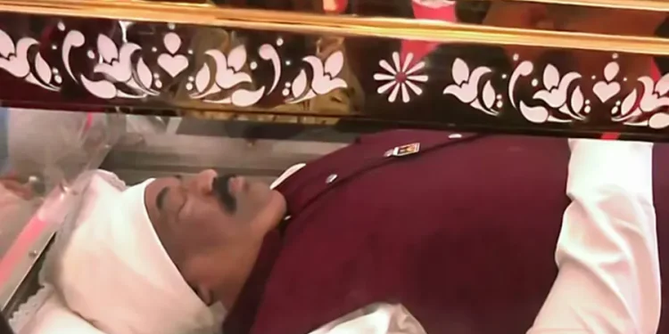 ആഗ്രഹംപോലെ പ്രിയപ്പെട്ട റിസോർട്ടിൽ സി.ജെ. റോയിക്ക് അന്ത്യനിദ്ര, കണ്ണീരോടെ വിടചൊല്ലി ആയിരങ്ങൾ