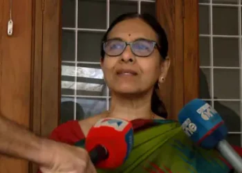 അത് കത്രികയല്ല, വയറിൽ കുടുങ്ങിയാലും പ്രശ്നമില്ലെന്ന് ഡോക്ടർ; തൊഴിലിനോടുള്ള അനാദരവെന്ന് ആരോഗ്യമന്ത്രി