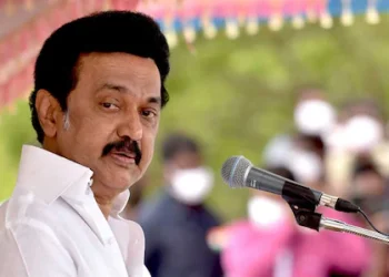 ‘സ്റ്റാലിൻ നൽകിയ ഉറപ്പ്, നമ്മൾ ഒന്നായി വിജയിക്കും’; തമിഴ്നാട്ടിലെ സ്ത്രീകളുടെ ബാങ്ക് അക്കൗണ്ടിൽ 5,000 രൂപ