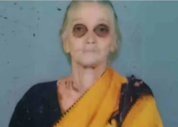 അമ്മയുടെ മൃതദേഹം മകൻ അടുക്കളയിൽ കുഴിച്ചിട്ടു; അടുപ്പുകല്ല് മുകളിൽവച്ചു