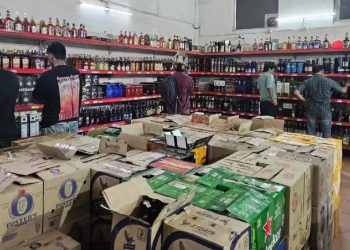 ബെവ്‌കോ പ്രീമിയം കൗണ്ടറുകളിൽ ഡിജിറ്റൽ പേയ്‌മെന്റ്; ഉത്തരവ് പിൻവലിച്ചു, പണമിടപാട് നടത്താം