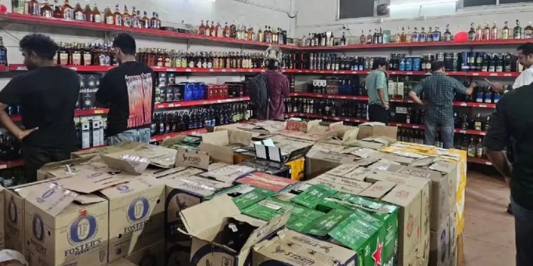 ബെവ്‌കോ പ്രീമിയം കൗണ്ടറുകളിൽ ഡിജിറ്റൽ പേയ്‌മെന്റ്; ഉത്തരവ് പിൻവലിച്ചു, പണമിടപാട് നടത്താം