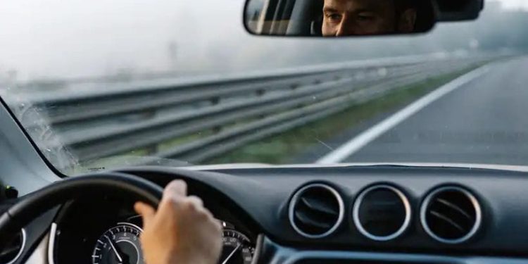 വാഹന കൈമാറ്റം ഇനി എളുപ്പം; അന്തര്‍സംസ്ഥാന മാറ്റത്തിന് എൻഒസി ഒഴിവാക്കാൻ സര്‍ക്കാര്‍ നീക്കം