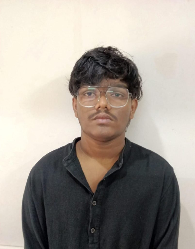 പെണ്‍കുട്ടികളുടെ ചിത്രങ്ങള്‍ മോര്‍ഫ് ചെയ്ത് സോഷ്യല്‍ മീഡിയ വഴി പ്രചരിപ്പിച്ച 18-കാരന്‍ റിമാൻഡിൽ