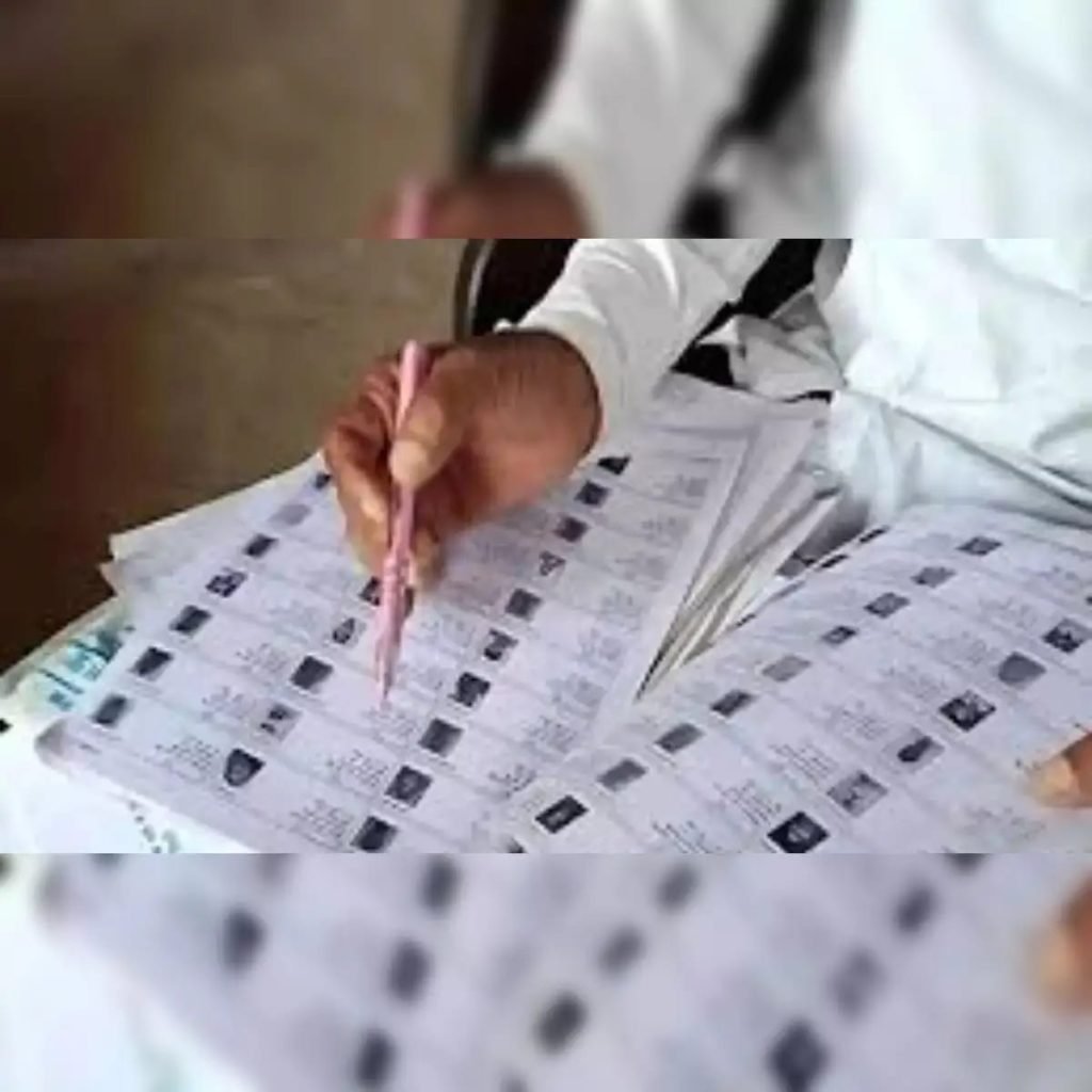 സംസ്ഥാനത്തെ അന്തിമ വോട്ടര്‍ പട്ടിക പ്രസിദ്ധീകരിച്ചു. സംസ്ഥാനത്ത് 2,71,42,952 വോട്ടര്‍മാര്‍