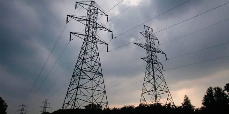 മതിയാകുന്നില്ല വൈദ്യുതി … വൈദ്യുതി ഉപയോഗം കുതിക്കുന്നു: പീക്ക് ലോഡ് സര്വകാല റിക്കോർഡില്