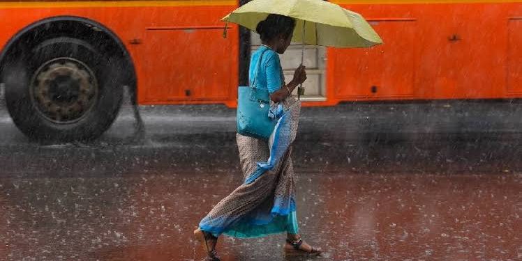 ഉരുകുന്ന ചൂടിൽ ആശ്വാസമഴ; സംസ്ഥാനത്ത് ഇന്ന് ഇടിയോടുകൂടിയ മഴയ്ക്ക് സാധ്യത