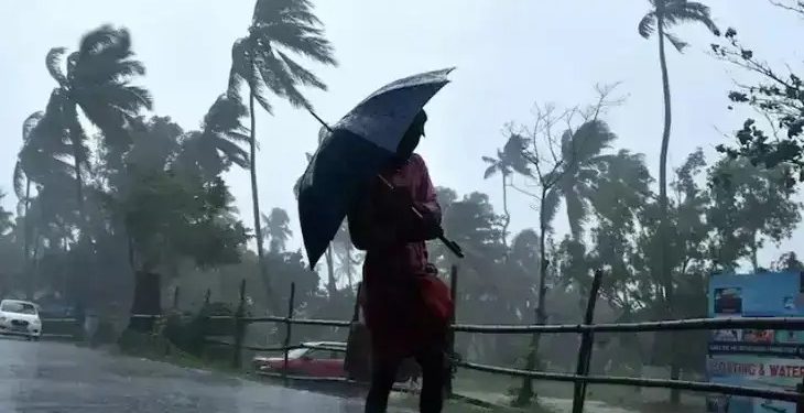 ചൂടിന് ആശ്വാസമായി വേനൽമഴ എത്തുന്നു! ഇന്ന് മൂന്ന് ജില്ലകളിൽ യെല്ലോ അലർട്ട്