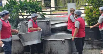 30 സിലിണ്ടറിന് പകരം 2 ടൺ വിറക് !; വിശപ്പടക്കാൻ സമൃദ്ധി കണ്ടെത്തിയ വഴി