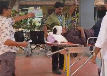 താമരശ്ശേരി ചുരത്തിൽ ആംബുലൻസിന് മുന്നിൽ ചാടി യുവാവിൻ്റെ ആത്മഹത്യാശ്രമം