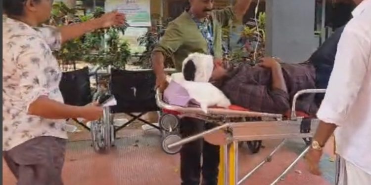 താമരശ്ശേരി ചുരത്തിൽ ആംബുലൻസിന് മുന്നിൽ ചാടി യുവാവിൻ്റെ ആത്മഹത്യാശ്രമം