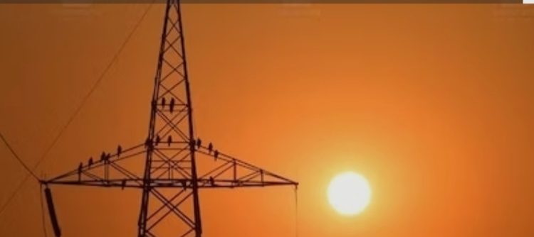 വൈദ്യുതി ഉപയോഗം റെക്കോർഡിൽ; ഇന്നലെ രാത്രി ഉപയോഗിച്ചത് 5802 മെഗാവാട്ട്