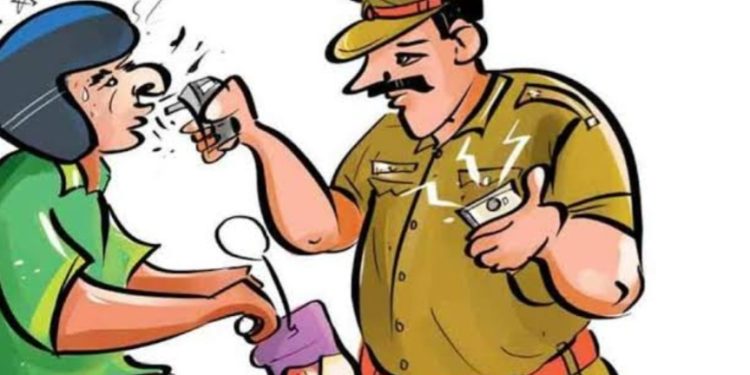 23 വർഷം മുൻപത്തെ ‘കുടി’ വരെ പൊക്കുന്നവനാണീ ബ്രെത്തലൈസർ; പണ്ടേ മദ്യപാനം നിർത്തിയയാളെ ‘കുടിയനാക്കി’