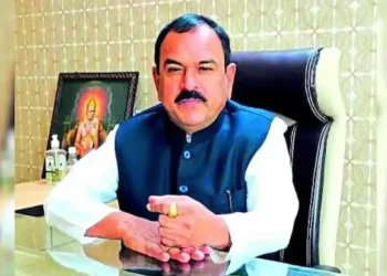 രഹസ്യക്യാമറ, 58 സ്ത്രീകളുമൊത്തുള്ള വീഡിയോകൾ; മഹാരാഷ്ട്രയിലെ വിഐപി ജ്യോത്സ്യൻ പീഡനക്കേസിൽ അറസ്റ്റിൽ