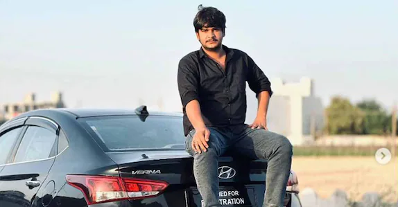 റീലെടുക്കാൻ 120 കിമീ.വേഗം; കാർ ഡിവൈഡറിലിടിച്ച് 2 യുവാക്കൾക്ക് ദാരുണാന്ത്യം