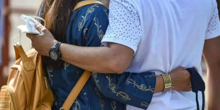 ലിവ് ഇൻ ബന്ധം ബഹുഭാര്യത്വമല്ലെന്ന് കർണാടക ഹൈക്കോടതി