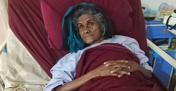 ‘പൊലീസുകാർ ആംബുലൻസിലേക്ക് വലിച്ചിഴച്ചു’; ആരോഗ്യം തകർന്നെന്ന് ദയാബായി