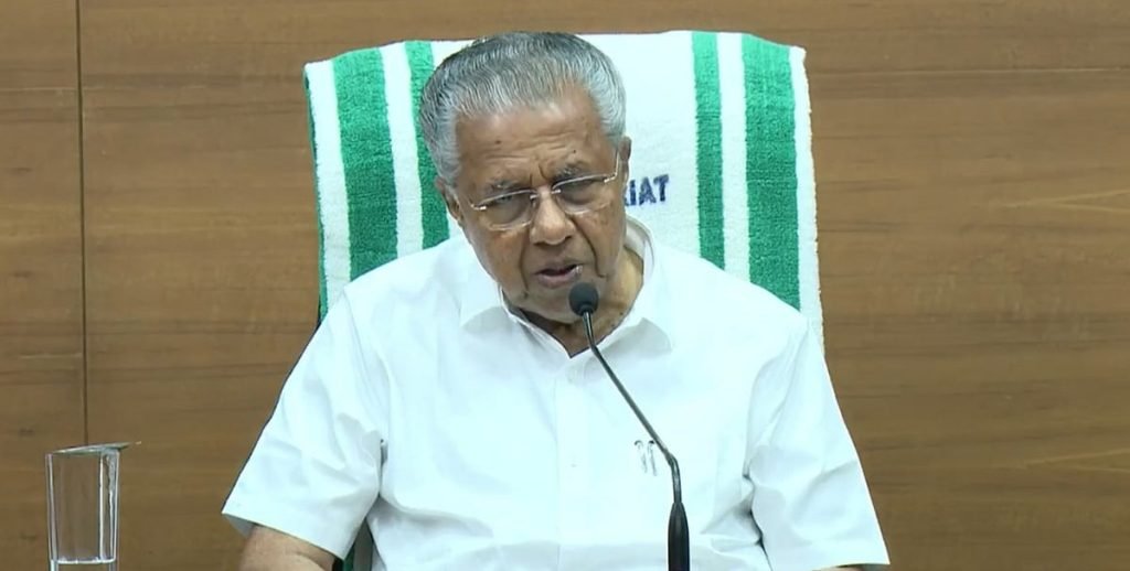 പ്രധാനമന്ത്രിക്ക് കത്തയച്ച് മുഖ്യമന്ത്രി; നോര്‍ക ഹെല്‍പ് ഡസ്‌കില്‍ ലഭിച്ചത് 381 കോളുകള്‍