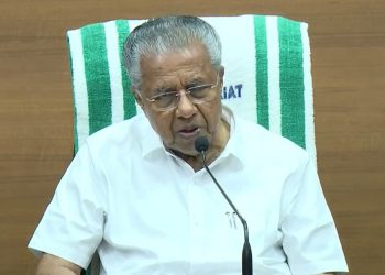 പ്രധാനമന്ത്രിക്ക് കത്തയച്ച് മുഖ്യമന്ത്രി; നോര്‍ക ഹെല്‍പ് ഡസ്‌കില്‍ ലഭിച്ചത് 381 കോളുകള്‍