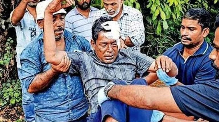 ഗുരുതര പരിക്കേറ്റ രോ​ഗിക്ക് ചികിത്സയില്ല, ഡിസ്ചാർജ് ആയ രോ​ഗി റോഡരികിൽ കുഴഞ്ഞു വീണു