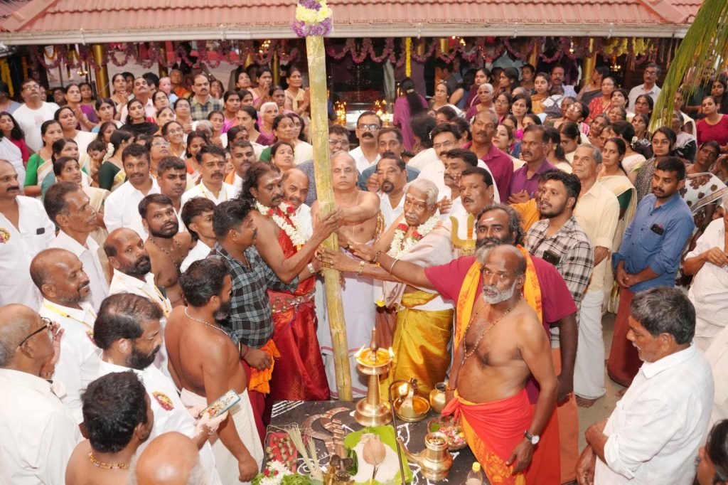 കൽപ്പറ്റ ശ്രീ മാരിയമ്മൻ  ദേവീ ക്ഷേത മഹോത്സവത്തിന് കൊടിയേറി