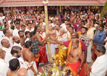 കൽപ്പറ്റ ശ്രീ മാരിയമ്മൻ  ദേവീ ക്ഷേത മഹോത്സവത്തിന് കൊടിയേറി