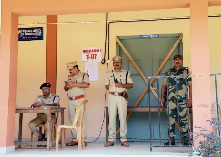 പഴുതടച്ച സുരക്ഷയിൽ വോട്ടിങ് യന്ത്രങ്ങൾ