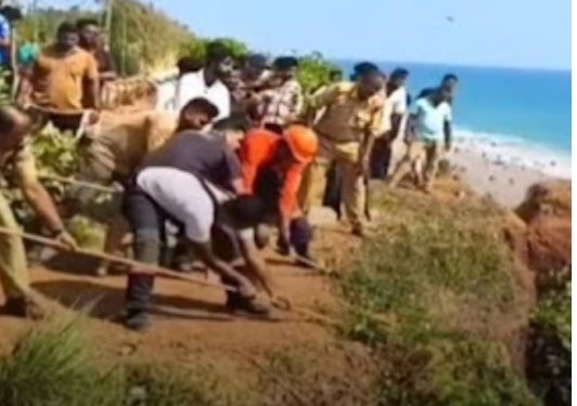 സെൽഫി എടുക്കുന്നതിനിടെ വർക്കല ക്ലിഫിൽ നിന്ന് വീണ യുവാവ് മരിച്ചു