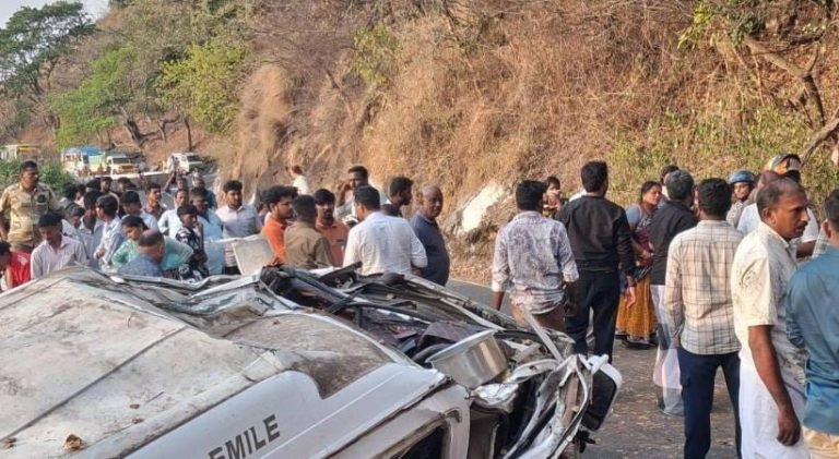 വാല്‍പ്പാറ അപകടം: പരുക്കേറ്റ് ചികിത്സയിലുള്ള മൂന്നുപേരുടെ ആരോഗ്യസ്ഥിതിയില്‍ നേരിയ പുരോഗതി