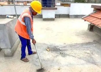 വയനാട് ടൗൺഷിപ്പിലെ വീട്ടിൽ ചോർച്ചയടക്കാനുള്ള നടപടി തുടങ്ങി